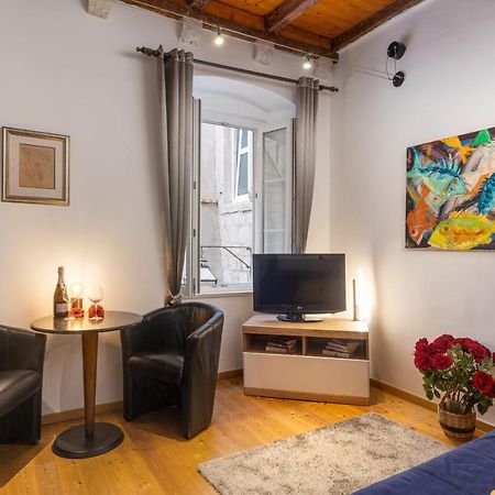 Hidden Gem Old Town Apartment ดูบรอฟนิก ภายนอก รูปภาพ